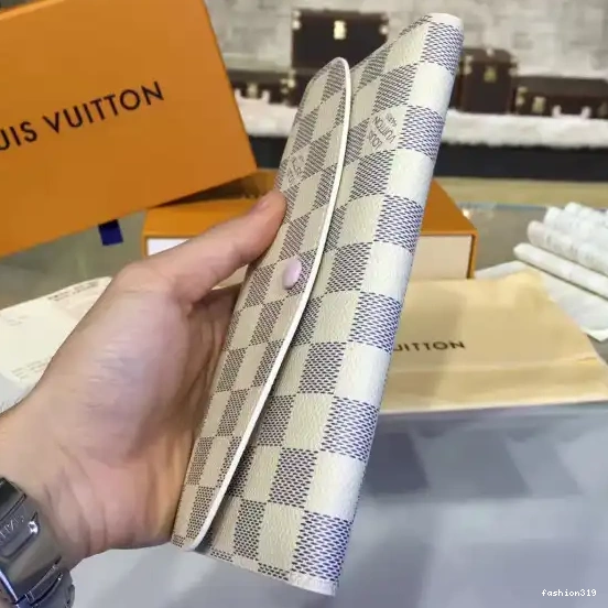 Louis EMILIE Vuitton 0412